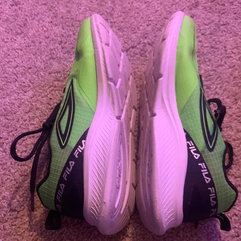green size 4 brand name fila